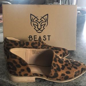 Tuxedo slip-on- Leopard